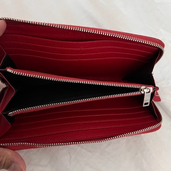 Authentic YSL long wallet - Picture 2 of 4